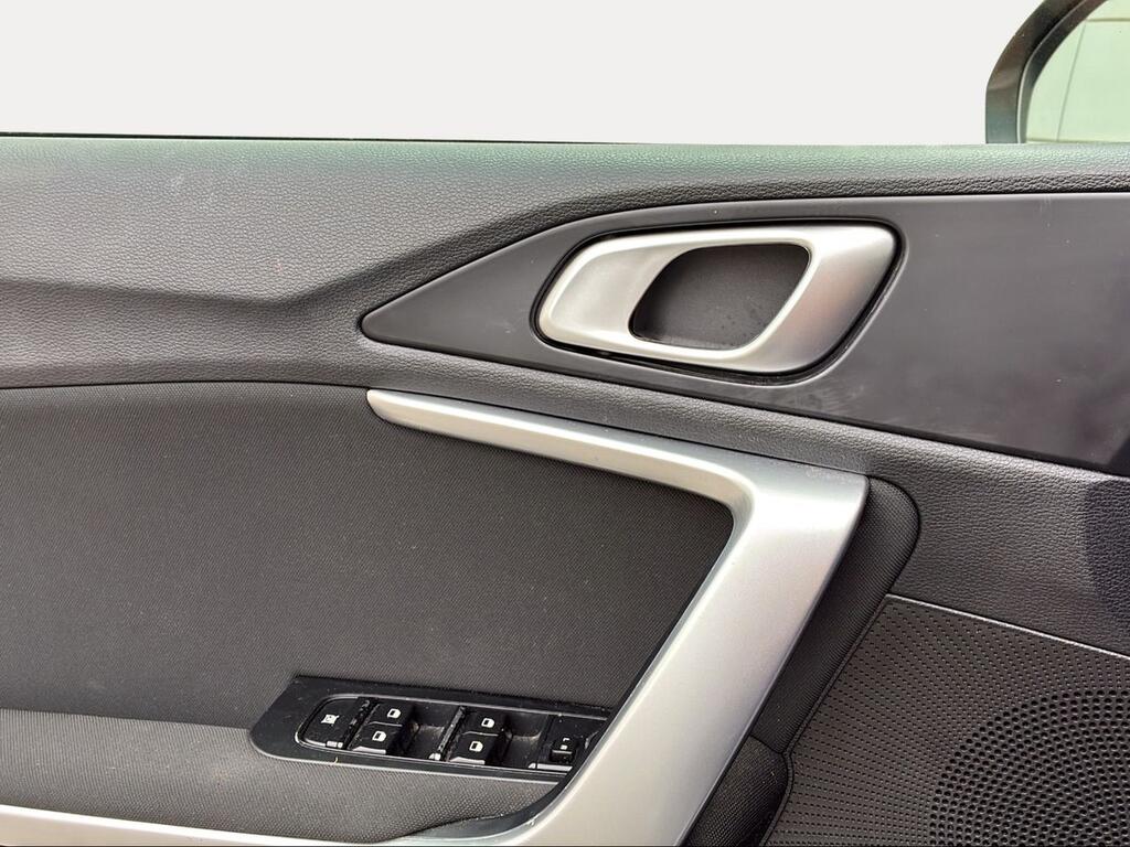 Kia Ceed 1.6 CRDi 85kW (115CV) Concept - Foto 118