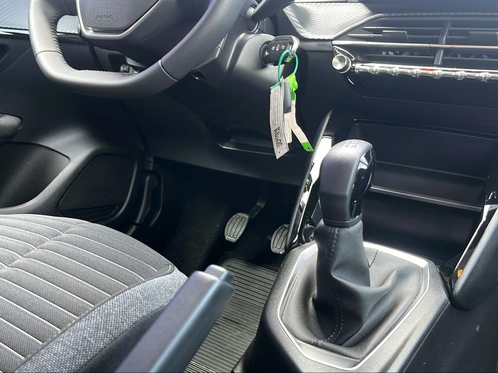Peugeot 208 Active Puretech 75 - Foto 559