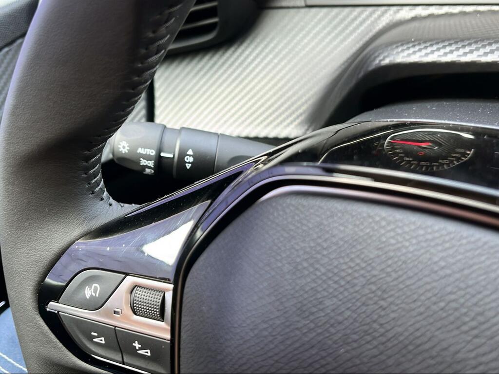 Peugeot 208 Active Puretech 75 - Foto 562