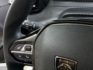 Peugeot 208 Style HYBRID 110 eDCS6