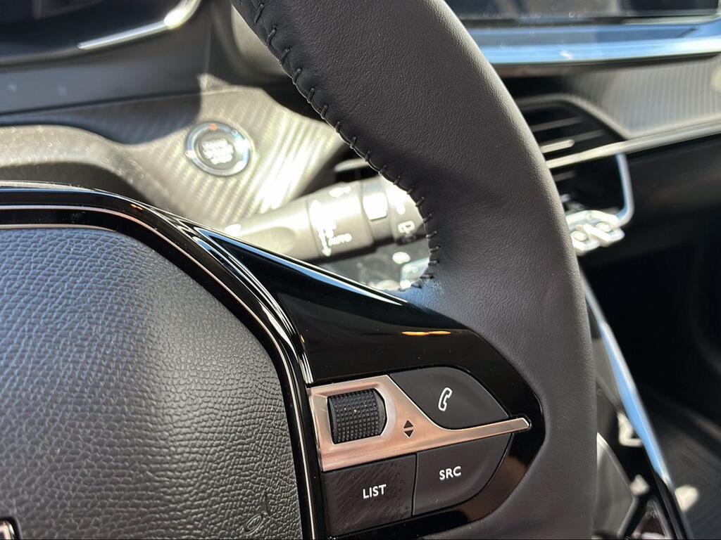 Peugeot 208 Allure HYBRID 110 eDCS6 - Foto 1317