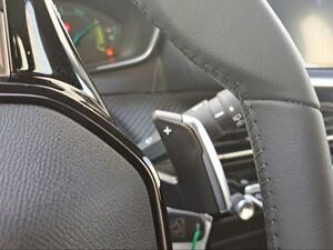 Peugeot 208 Style HYBRID 110 eDCS6