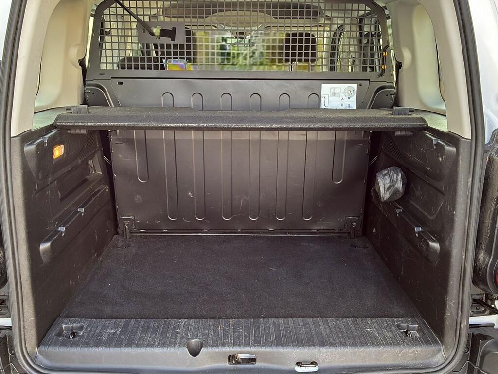 Peugeot Rifter Active Pack Business Standard BHDi 100 S&S Manual 6 Vel - Foto 1106