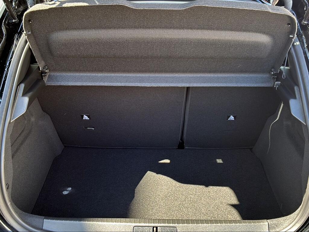 Peugeot 208 Allure HYBRID 110 eDCS6 - Foto 1298