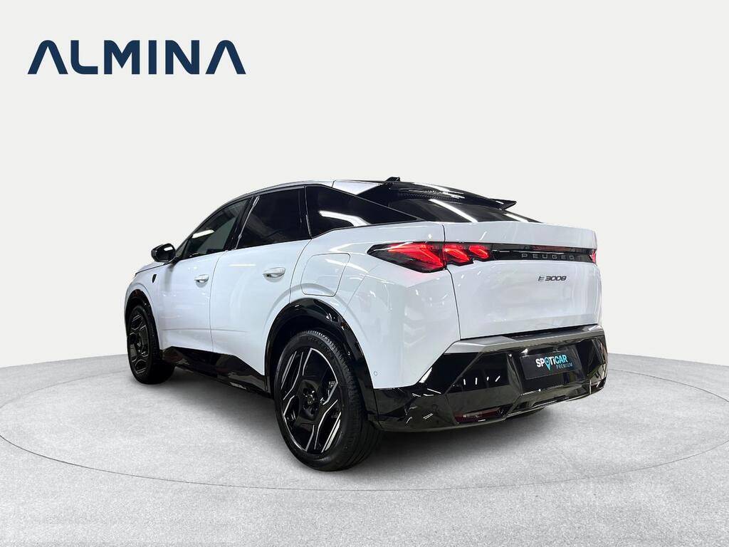 Peugeot 3008 GT Eléctrico 157kW - Foto 628