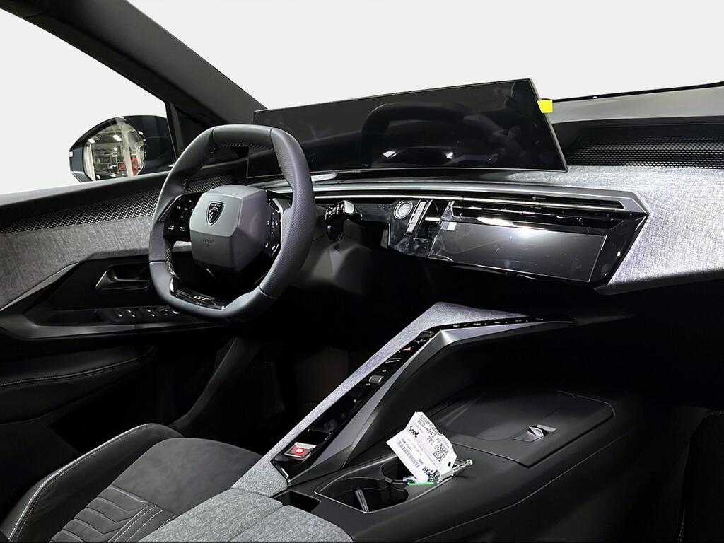 Peugeot 5008 1.2 100KW GT eDCS6 - Foto 476