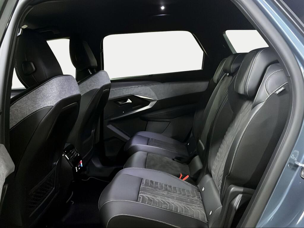 Peugeot 5008 1.2 100KW GT eDCS6 - Foto 471