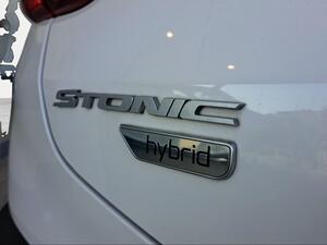 Kia Stonic 1.0 T-GDi 74kW (100CV) MHEV iMT Concept
