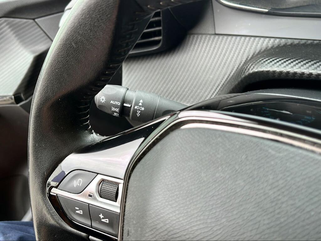 Peugeot e-2008 Eléctrico Active - Foto 543