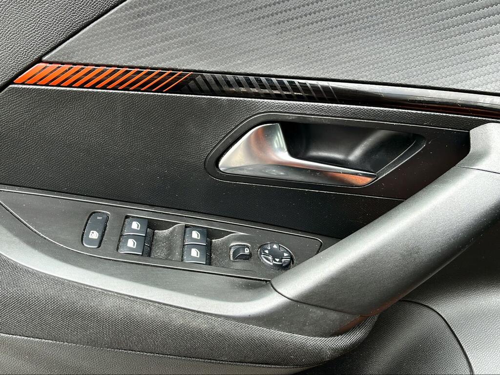 Peugeot e-2008 Eléctrico Active - Foto 541