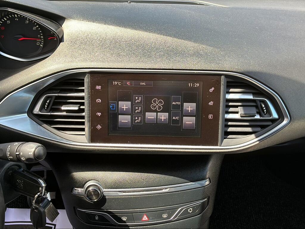 Peugeot 308 5p Style 1.2 PureTech 81KW (110CV) S&S - Foto 972