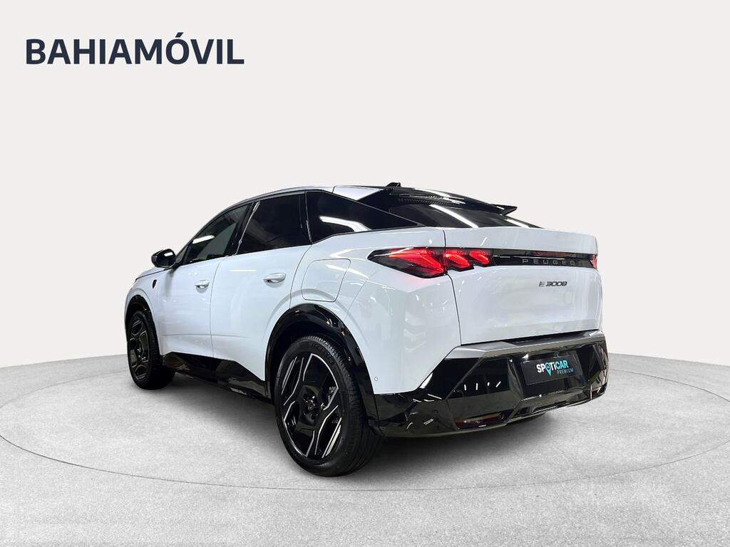 Peugeot e-3008 GT Eléctrico 210 (157 kW) - Foto 1010