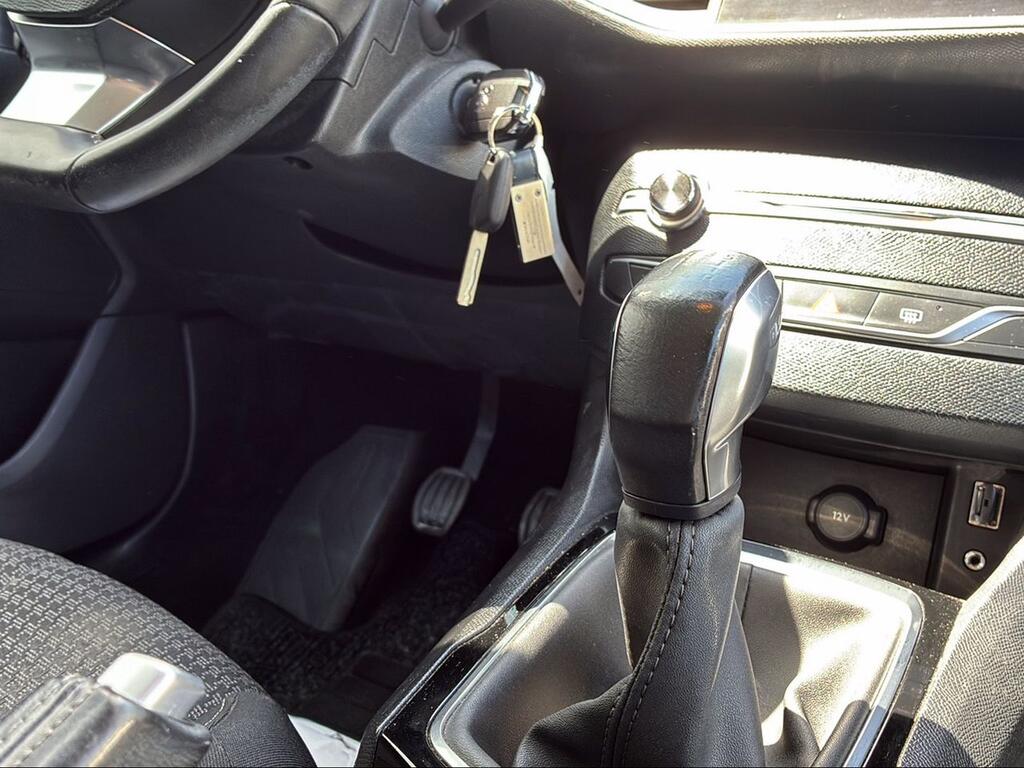 Peugeot 308 5p Style 1.2 PureTech 81KW (110CV) S&S - Foto 1043