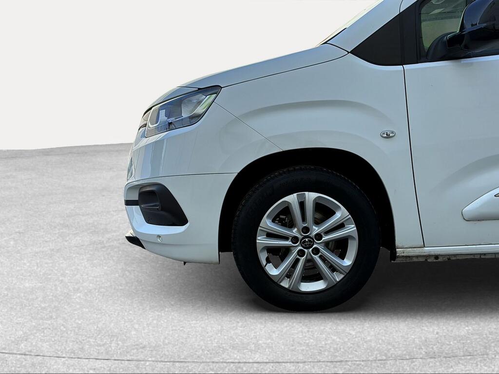 Toyota Proace City - Foto 800