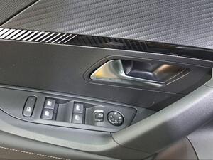 Peugeot 2008 Allure Gasolina 100 S&S 6 Vel. MAN
