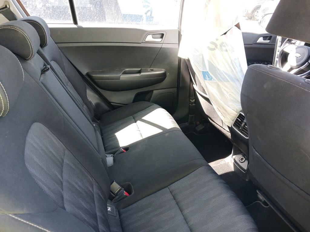 Kia Sportage 1.6 MHEV Business 100kW (136CV) 4x4 - Foto 484