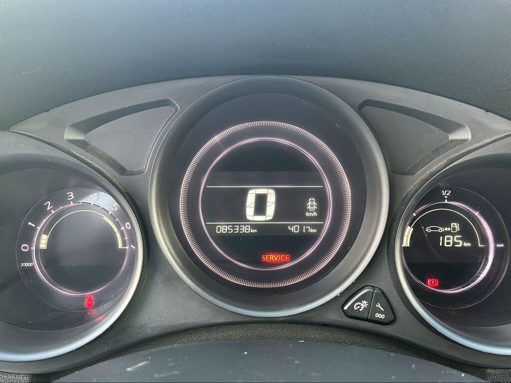 Citroën C4 BlueHDi 73KW (100CV) Live Edition - Foto 1071